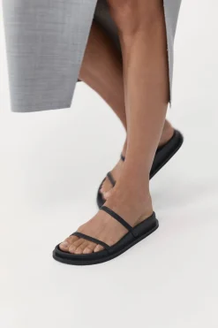 St. Agni Fine Strap Slide - Black
