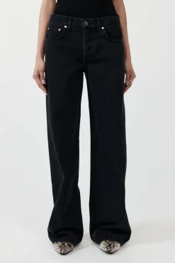 St. Agni Low Rise Jeans - Washed Black