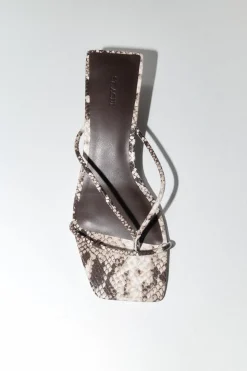 St. Agni Minimal Low Wedge - Python