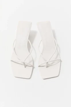 St. Agni Minimal Low Wedge - White