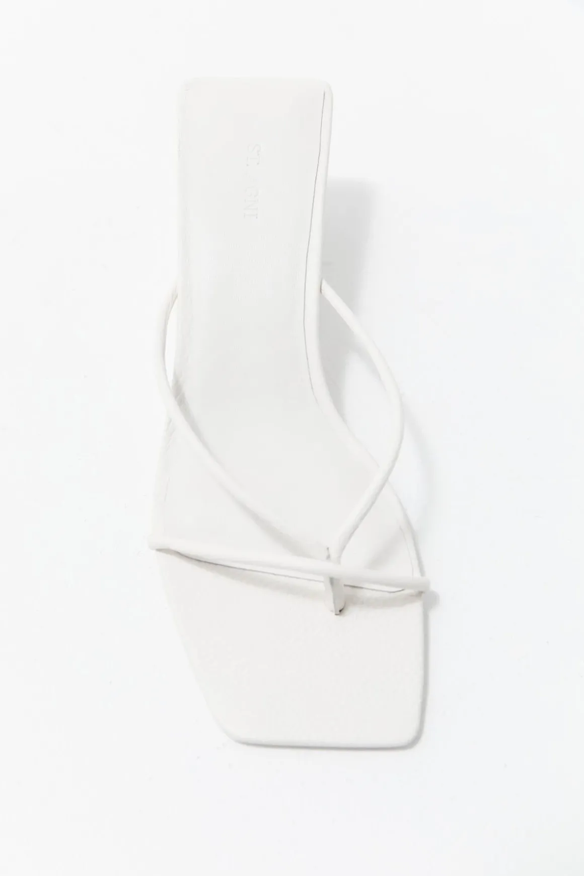 St. Agni Minimal Low Wedge - White