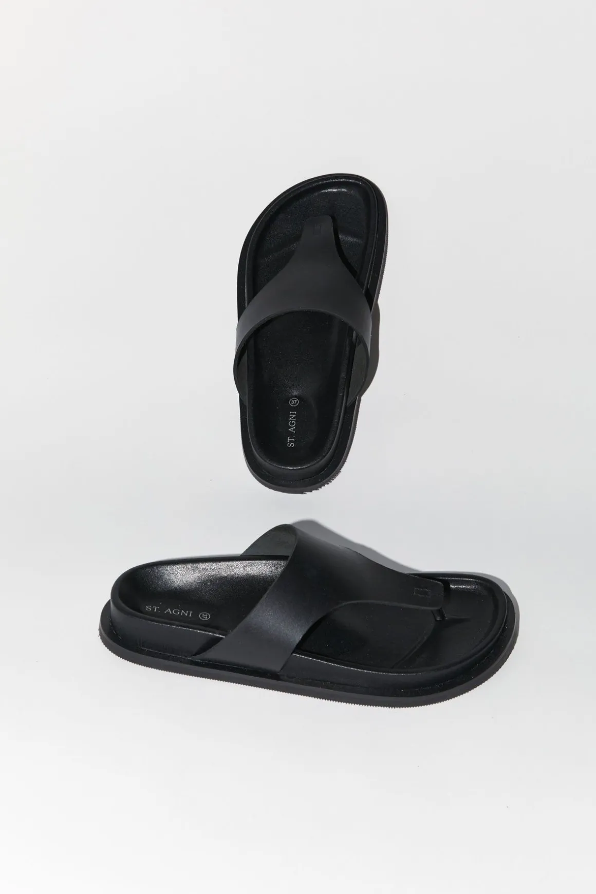 St. Agni Minimal Thong - Black