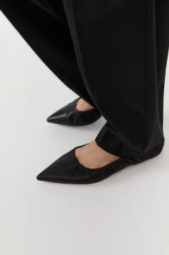 St. Agni Soft Leather Flat - Black