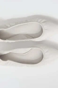 St. Agni Soft Leather Flat - Cool White
