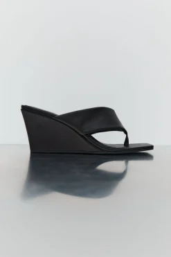 St. Agni Soft Thong Wedge - Black