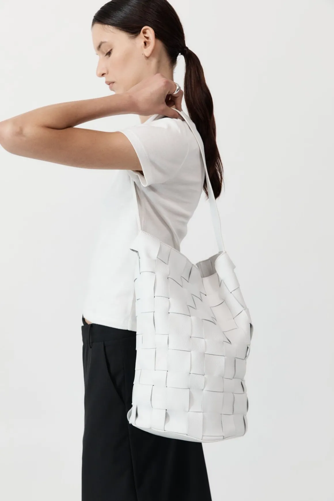 St. Agni Woven Bucket Bag - White
